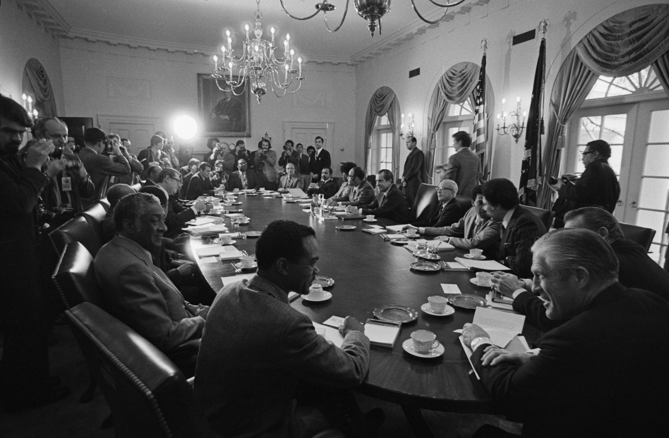 Black Congress Members Meet with President Nixon