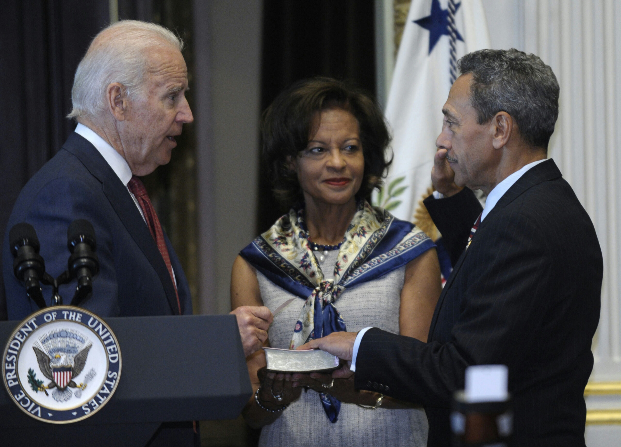 Mel Watt Sworn in As Director of the Federal Housing Finance Agency (2014)